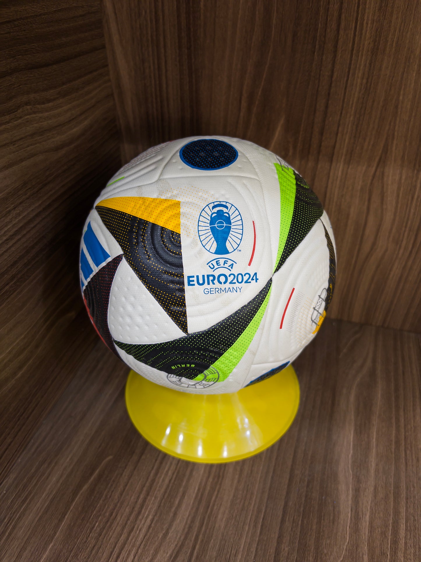 Balon Eurocopa 2024