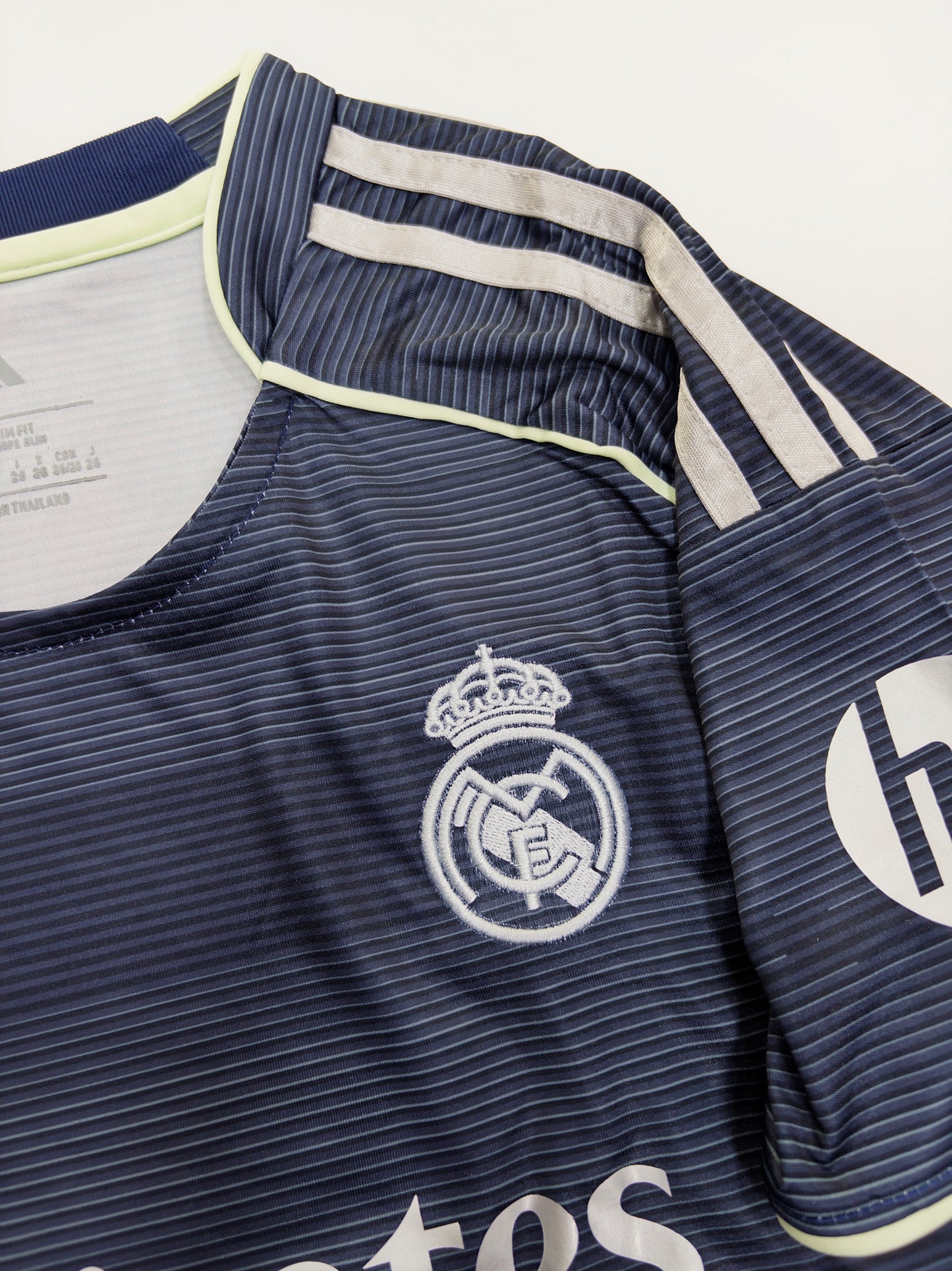 CONJUNTO REAL MADRID VISITANTE 2026