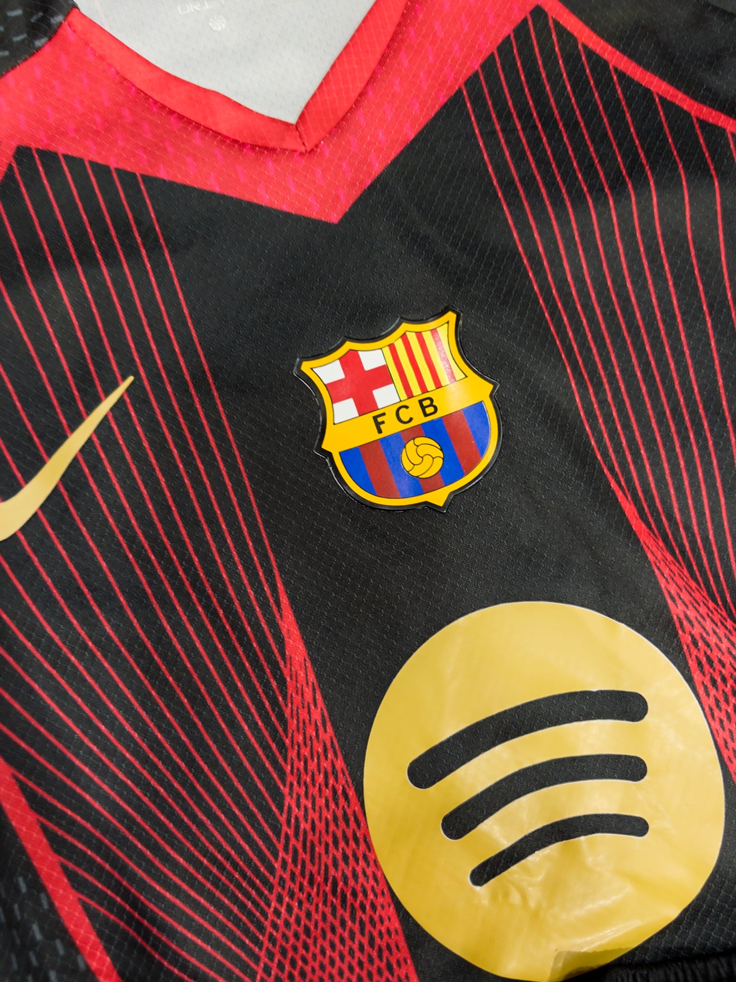 BARCELONA ENTRENAMIENTO NIÑO