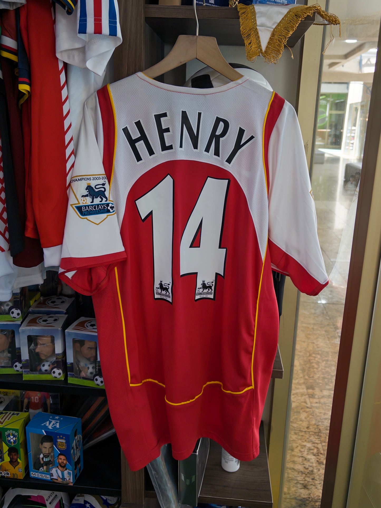 ARSENAL 2005 HENRY