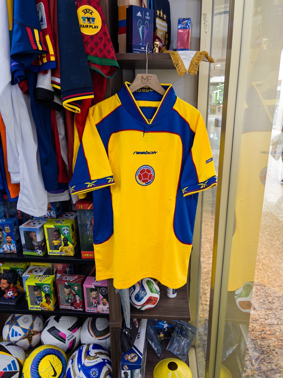 COLOMBIA RETRO