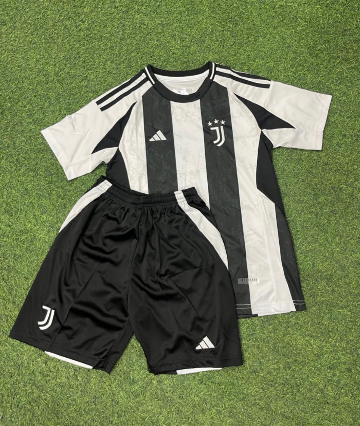 CONJUNTO JUVENTUS 24/25