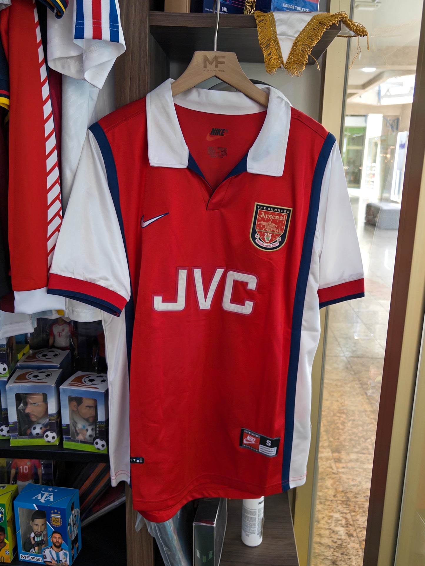 ARSENAL 1999 BERGKAMP
