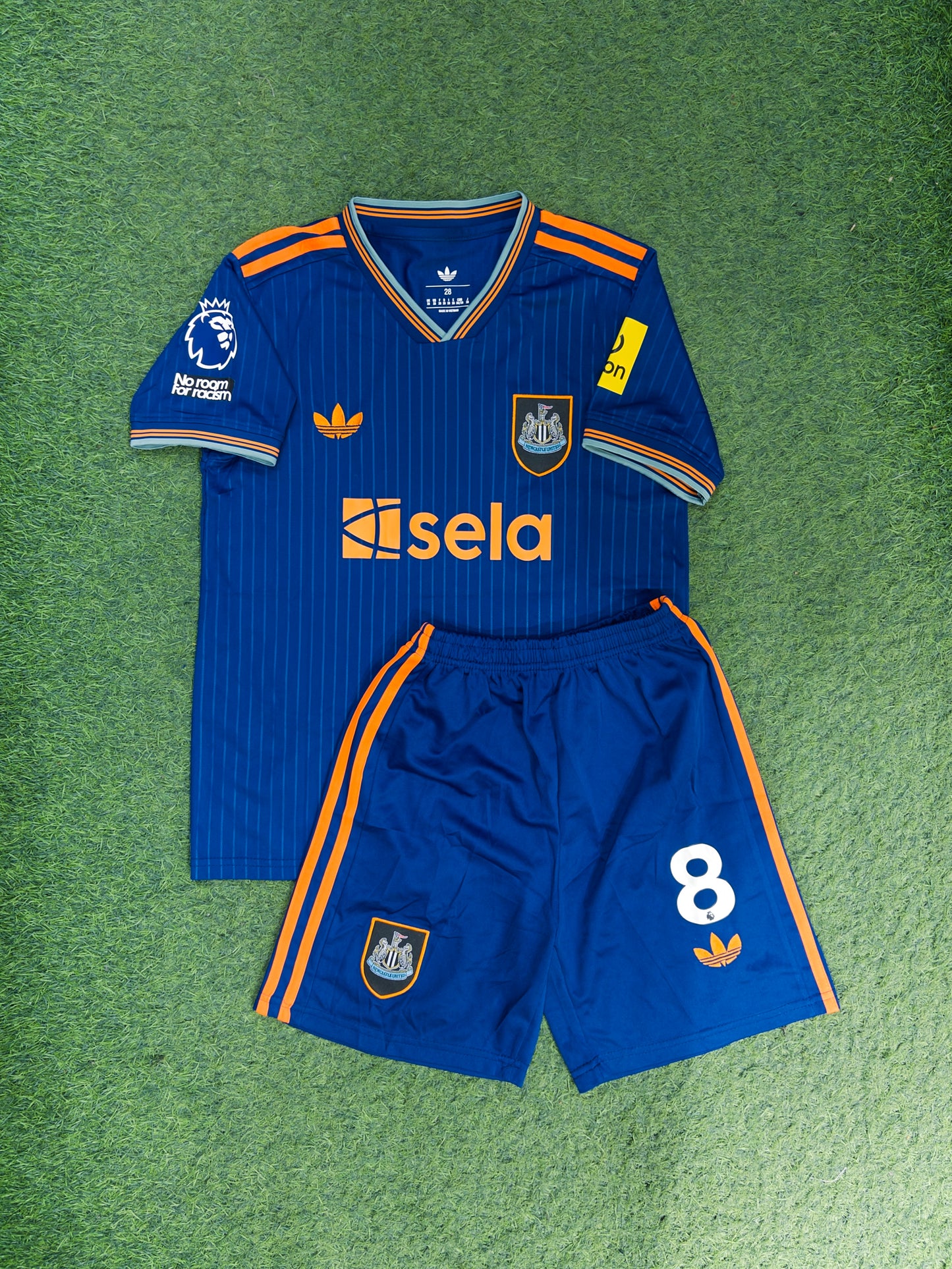 NEWCASTLE VISITANTE 25/26 NIÑO