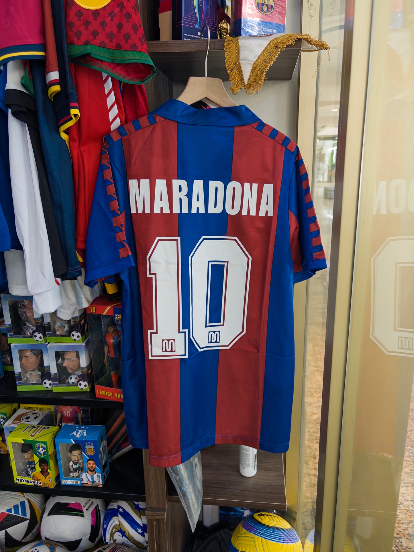 BARCELONA 84/85