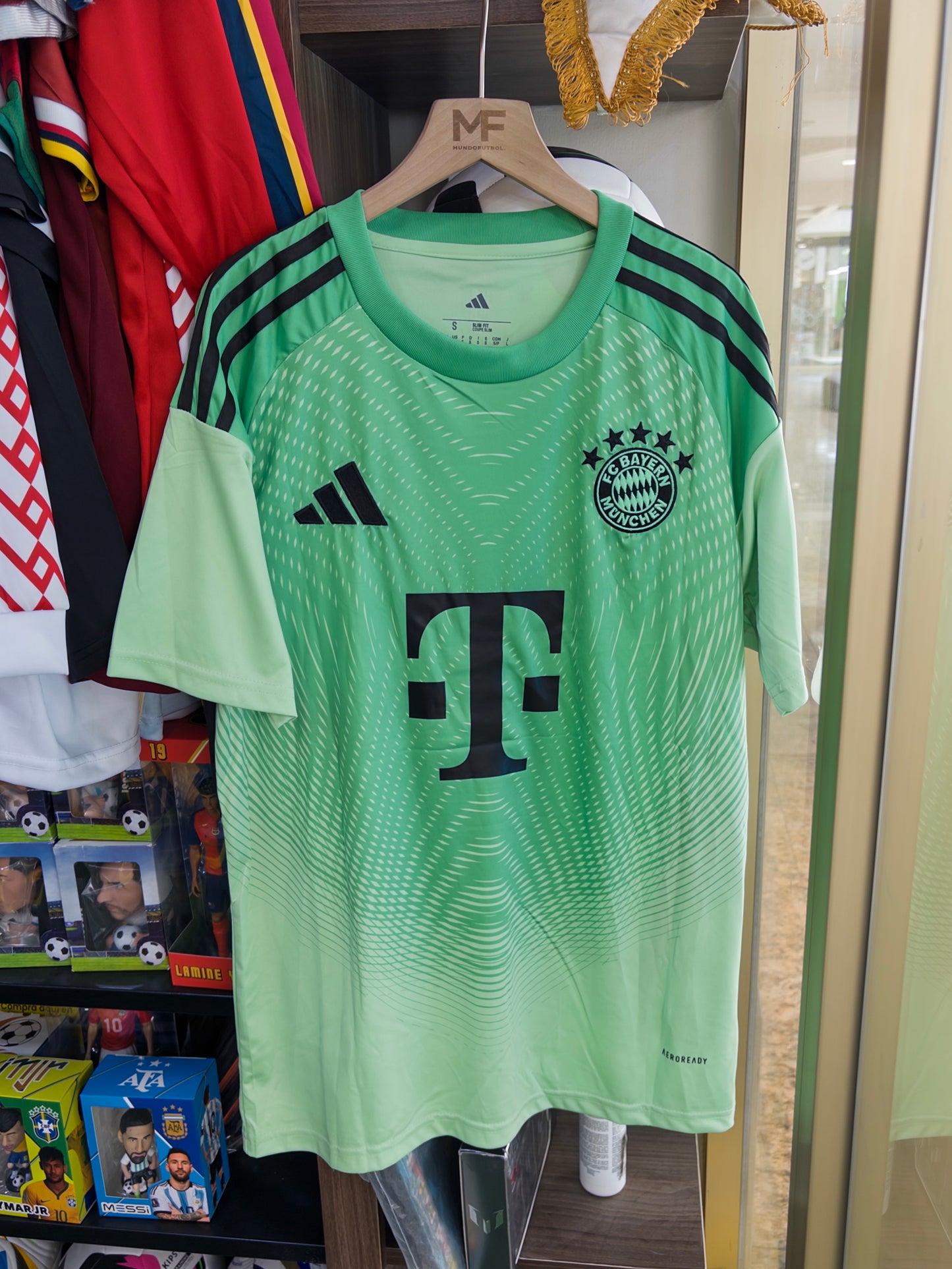 BAYERN MUNICH PORTERO 25/26