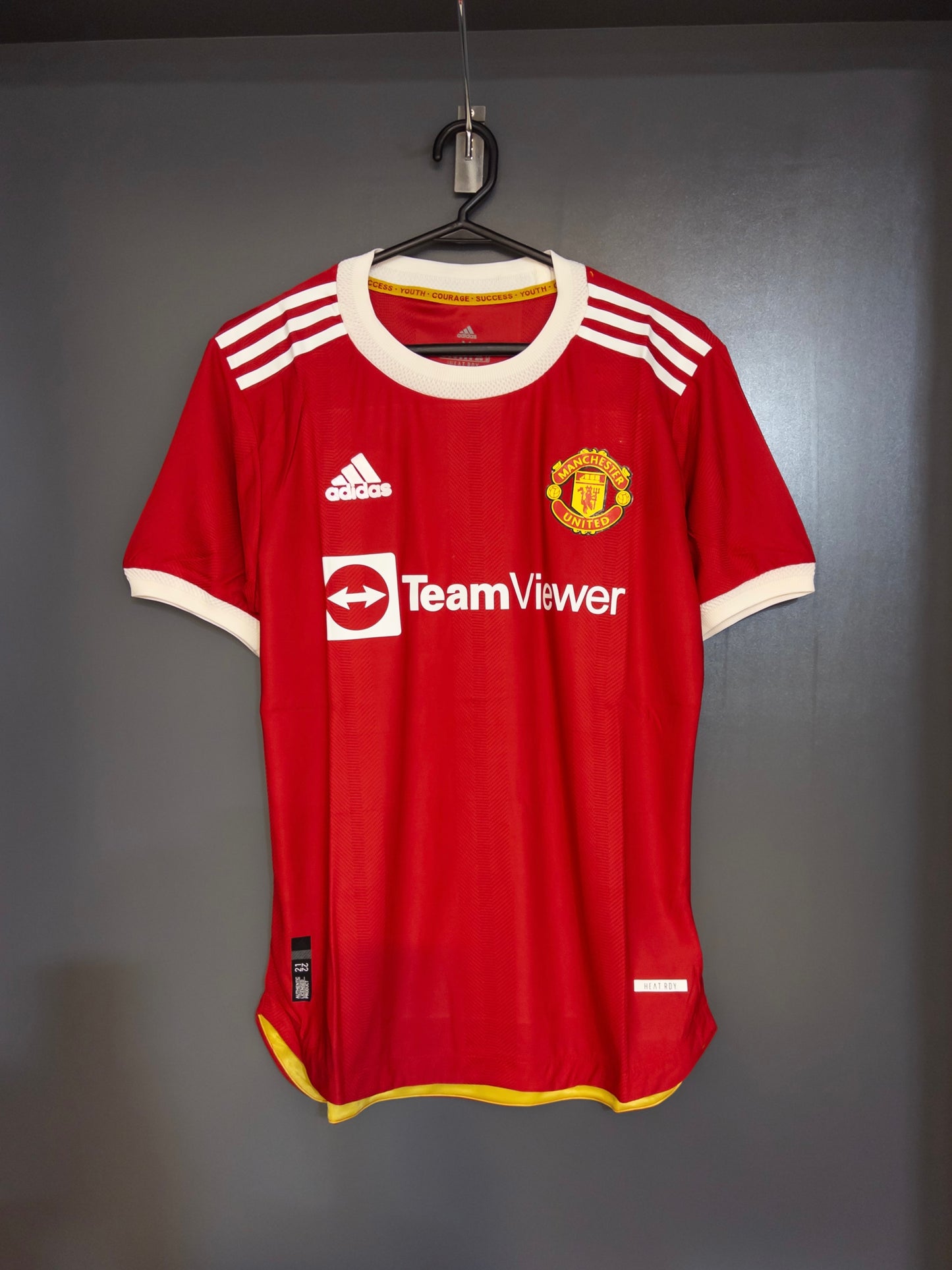 MANCHESTER UNITED 21/22 PLAYER