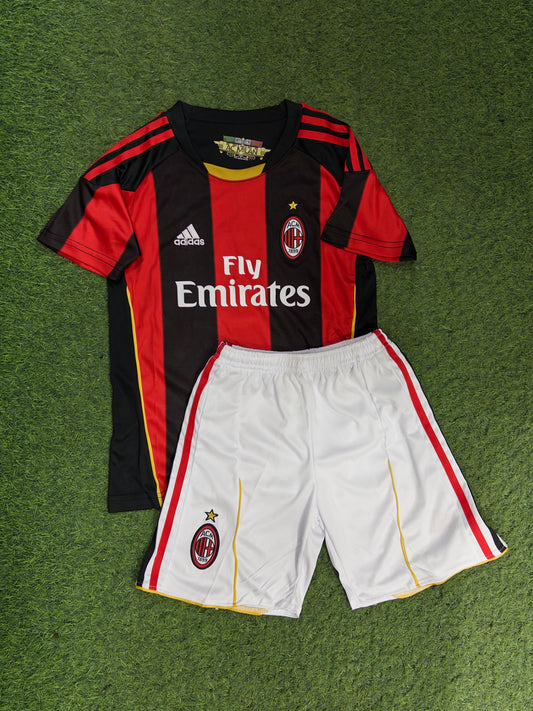 AC MILAN 10/11 NIÑO