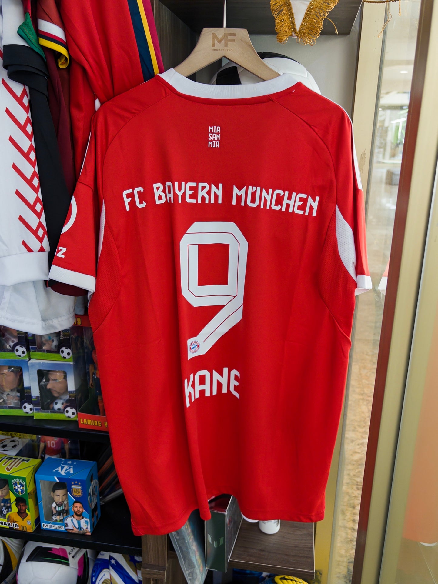BAYERN MUNICH LOCAL 25/26