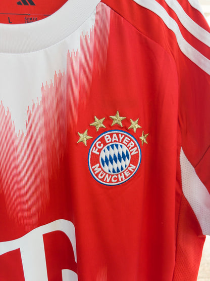BAYERN MUNICH LOCAL 25/26