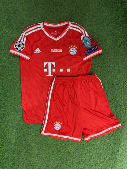 BAYERN MUNICH FINAL 2013 NIÑO