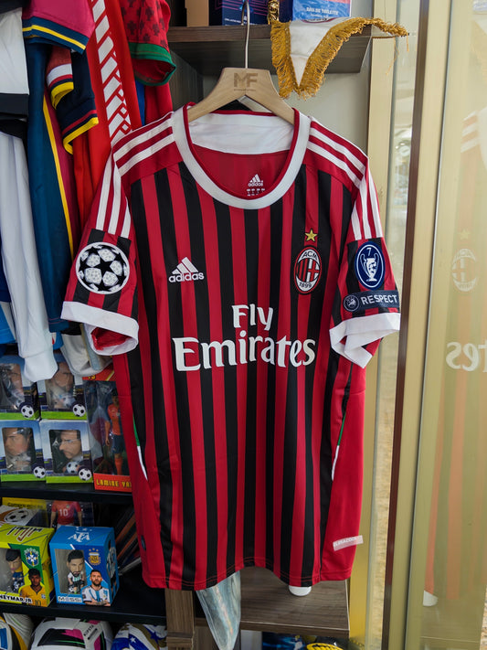 AC MILAN 11/12