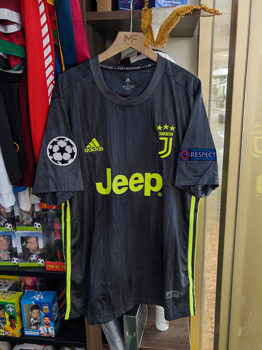 JUVENTUS TERCERA 18/19