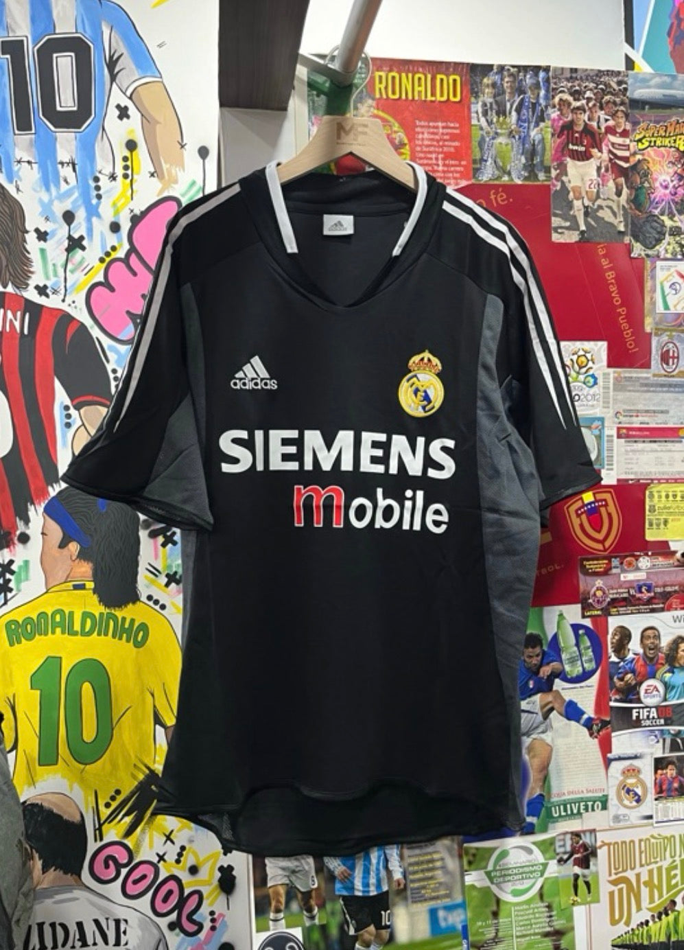 REAL MADRID VISITANTE 04/05