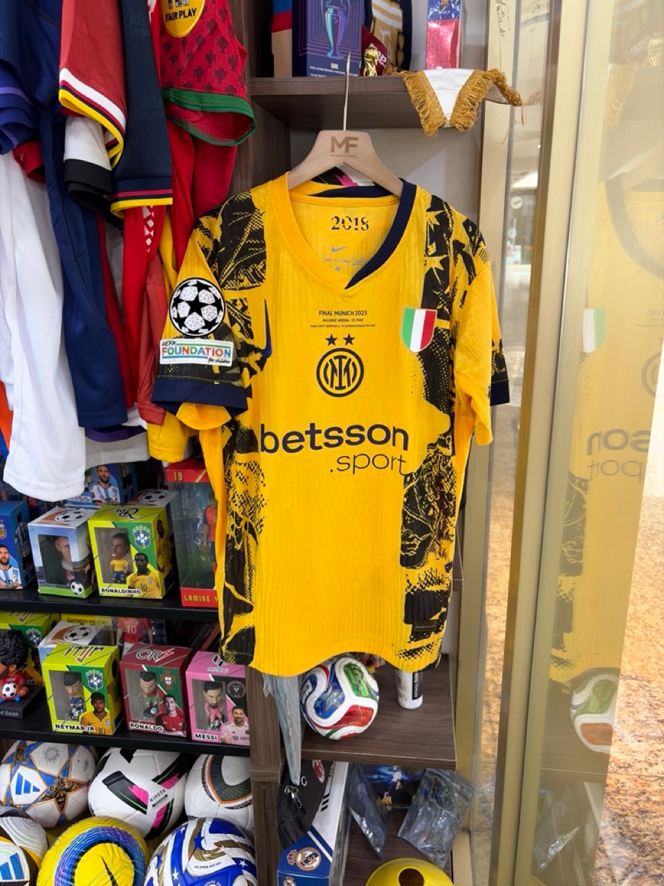 INTER DE MILAN FINAL 2025 PLAYER