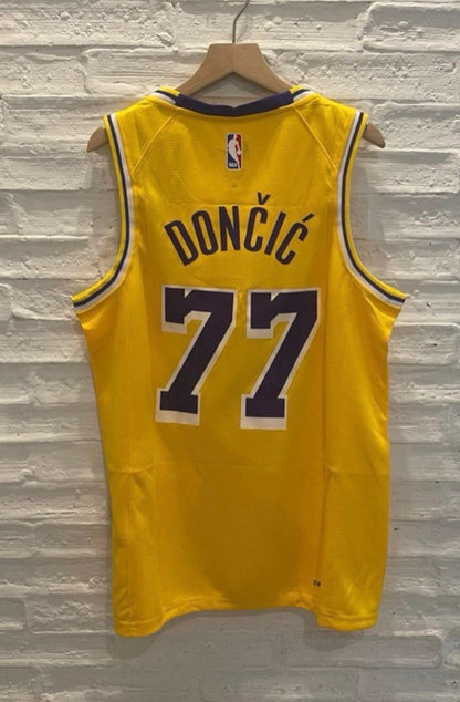 LAKERS